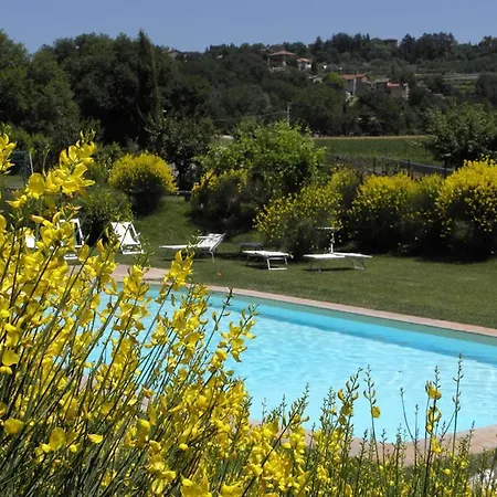 Monte Santa Maria Tiberina Sleeps 6 T764315 Appartamento *