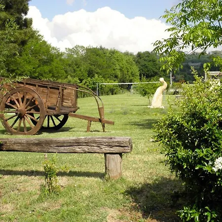 Monte Santa Maria Tiberina Sleeps 6 T764315 Appartamento