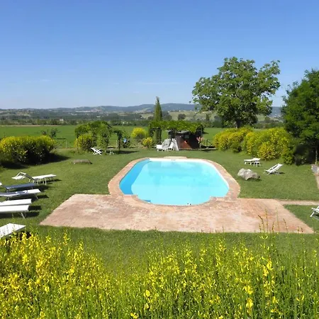 Appartamento Monte Santa Maria Tiberina Sleeps 6 T764315 Monteleone dʼOrvieto