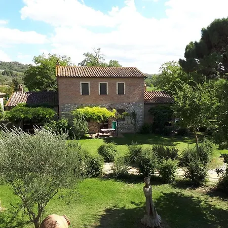 דירה Monte Santa Maria Tiberina Sleeps 6 T764315 *
