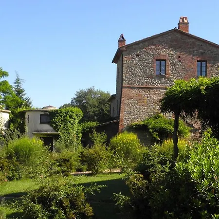 Appartamento Monte Santa Maria Tiberina Sleeps 6 T764315