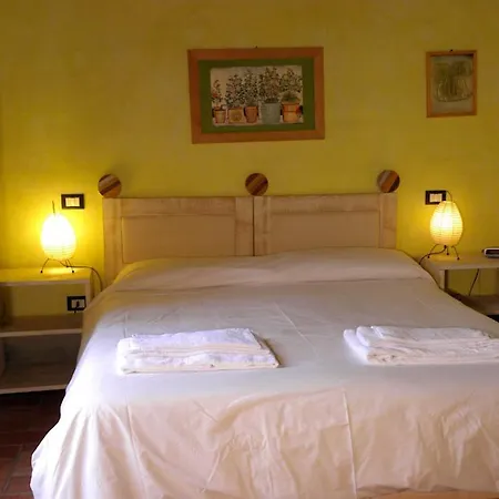 Monte Santa Maria Tiberina Sleeps 6 T764315