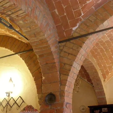 Appartamento Monte Santa Maria Tiberina Sleeps 6 T764315 *