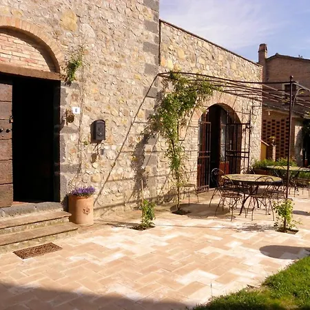 Appartamento Monte Santa Maria Tiberina Sleeps 6 T764315