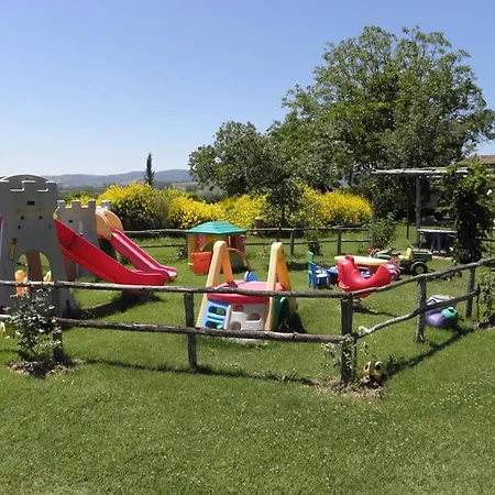Monte Santa Maria Tiberina Sleeps 6 T764315 Monteleone dʼOrvieto