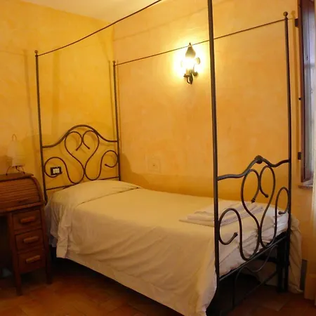 Monte Santa Maria Tiberina Sleeps 6 T764315 דירה Monteleone dʼOrvieto