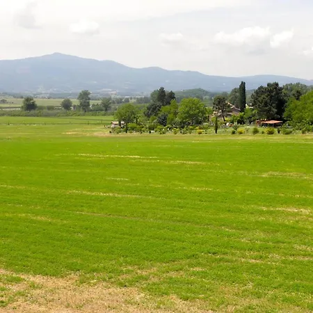 Monte Santa Maria Tiberina Sleeps 6 T764315 דירה *