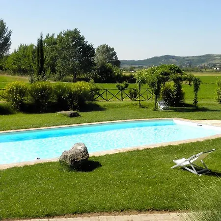 Monte Santa Maria Tiberina Sleeps 6 T764315 * Monteleone dʼOrvieto
