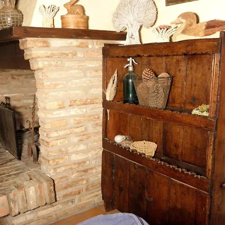Monte Santa Maria Tiberina Sleeps 6 T764315 * Monteleone dʼOrvieto